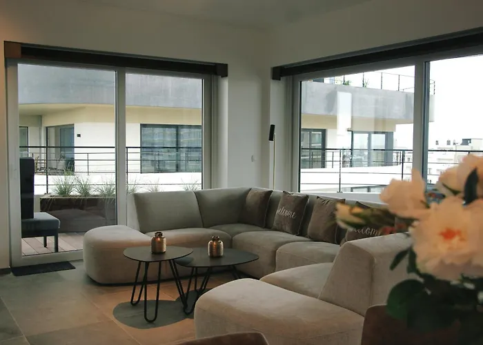 Bel Air - Modern 2-bedroom With Spacious Terraces T165 *